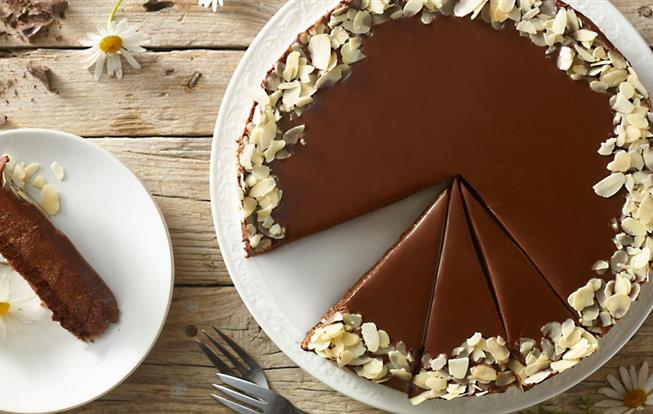 Čokoládovo-orechová torta