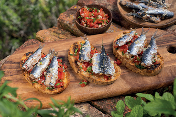 Grilované sardinky s paradajkovou bruschettou