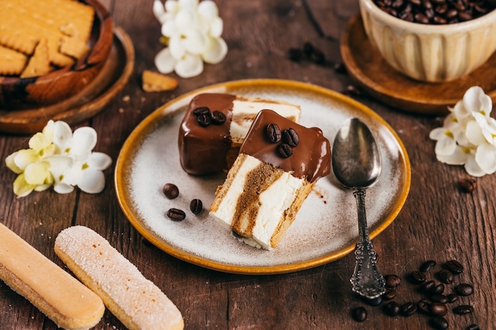 Zmrzlinové tiramisu rezy