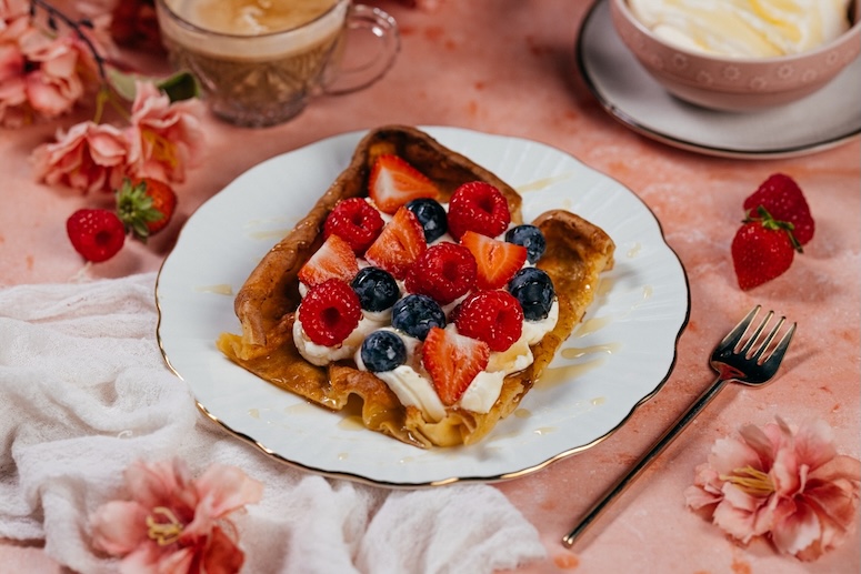 Bezlaktózová xxl palacinka na plech s ovocím