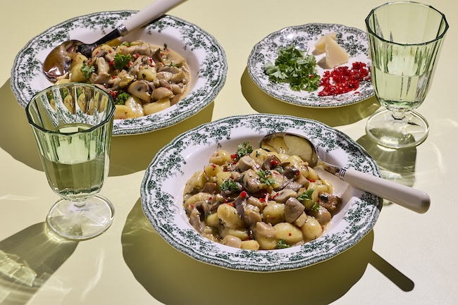 Gnocchi s hubami, pórom a parmezánom